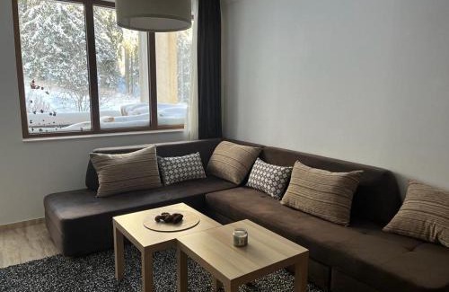 Pamporovo Apartment | Ski 'Inn Monastery 3 Ski-to-Door