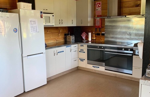 Ohakune Cabin | Ski-Inspired Summer Retreat. Spacious Lodge in Ohakune