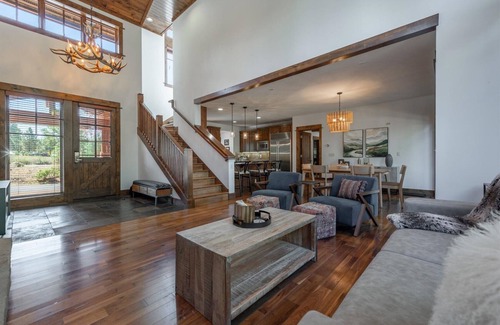 Truckee Villa | Ski Lease from December 1st-April 30th Villa with 3 Ensuite bedrooms in Truckee