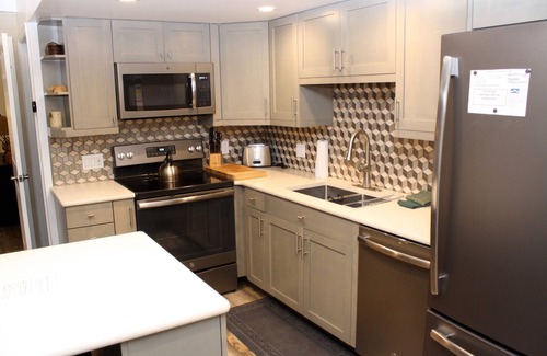 Warrior's Mark Condo | Ski & Racquet #103-C: Mountain Chic- 2 Blocks from Main Street- Free Shuttle