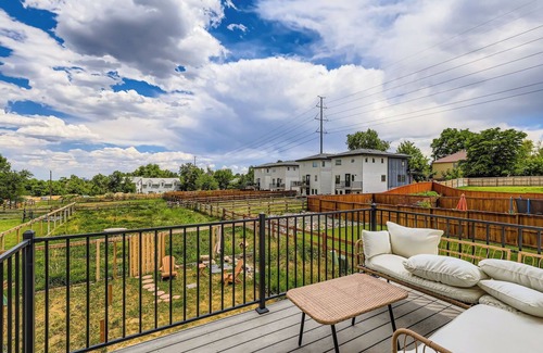 Applewood West House | Ski, Red Rocks & Downtown Golden, Retreat