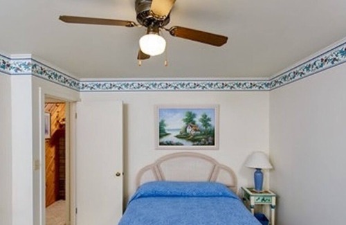 Egg Harbor House | Ski Shore Retreat
