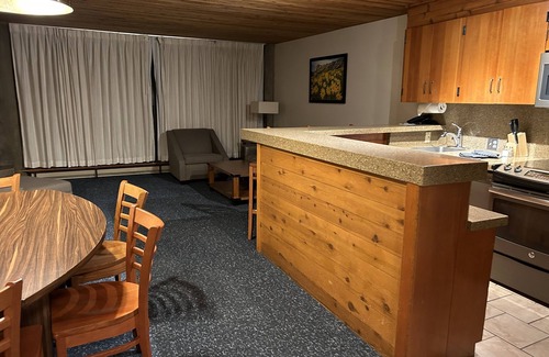 Salt Lake Mountain Resorts Condo | Ski Snowbird! Iron Blosam Condo - Double Unit Condo with Studio and Bedroom