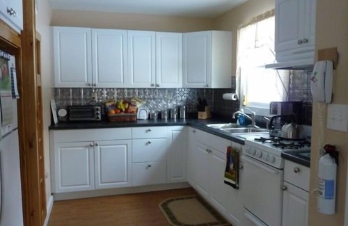 Mount Holly Cabin | Ski, Snowmobile, Cross Country Ski or Snowshoe -Quiet cozy cabin has it all!
