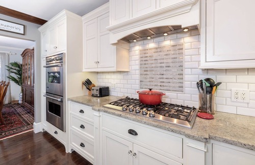 Laconia House | Ski-Snowmobile-Hike-Boat-Swim-Fall Foliage-Concerts: Large home, 3 levels of FUN