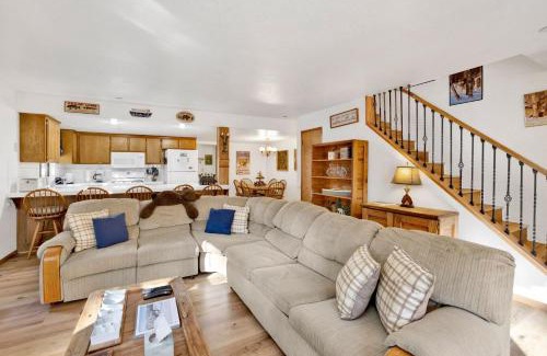 Summit Estates House | Ski Time Getaway-1848 by Big Bear Vacations