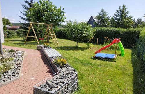 Friedrichsbrunn House | Skibbi`s Ferienhaus an der Sonnenloipe in Friedrichsbrunn