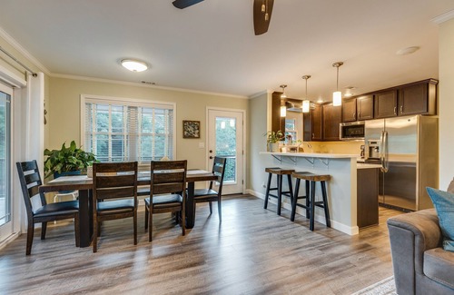 Butler House | Skipping Stones Getaway - Watauga Lake Dock & Hot Tub, Summer Fun Awaits