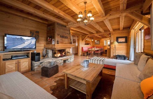 Cognet Ski Chalet | Skis aux Pieds ! Chalet + Sauna & Jacuzzi Privés