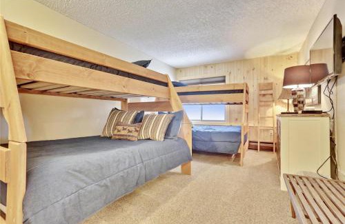 Breckenridge House | Skiwatch 102