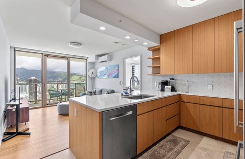 Ala Moana Condo | Sky Ala Moana 3509: 2 BR, 2 BA in Honolulu, Sleeps 4