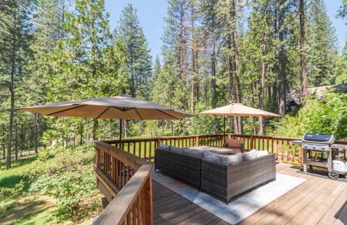 Arnold House | Sky Chalet