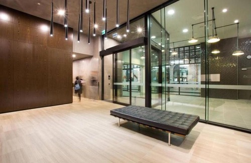 Melbourne Central Business District Apartment | Sky High CBD Living with Resort style Amenities