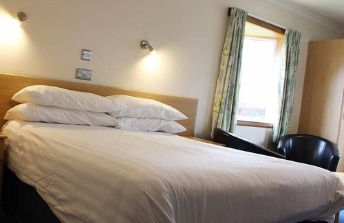 Balbeggie Hotel | Sky Lodge Hotel Perth