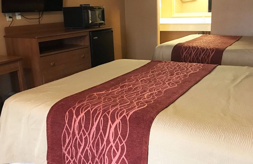 Anthony Hotel | Sky Palace Inn Anthony - 2 Queen Bed Non Smoking