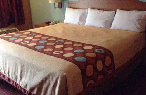 Western Division House | Sky Palace Inn Suites By Jasper Laredo-Comfort 1Queen Bed Accessible Non Smoking