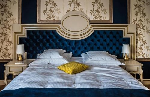 Iasi Hotel | Sky Park Home