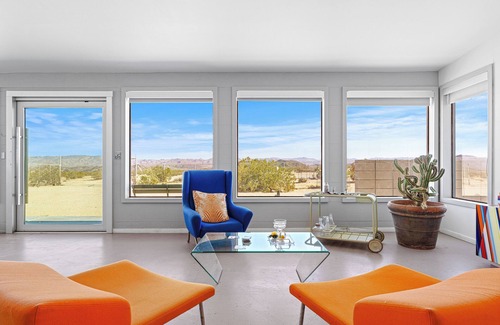Joshua Tree House | Sky Ranch Noir | Luxe Desert Compound with Pool, Sauna & Stargazing