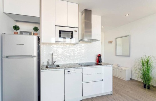 Alicante Apartment | Sky Suites Alicante - 1bedroom apartment in a 28th floor