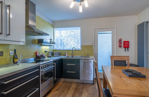 Ambleside Cottage | Skylark Cottage - a single-level, two-bedroom property on the gentle slopes of Wansfell Pike, yet o