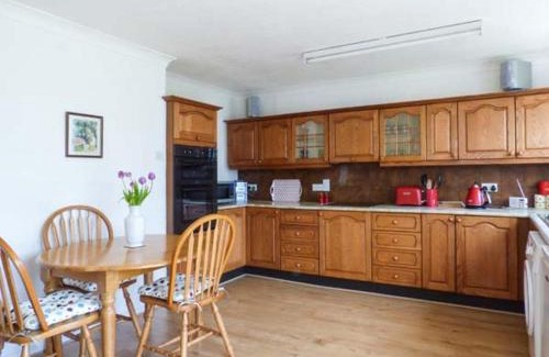 Weybourne House | Skylark