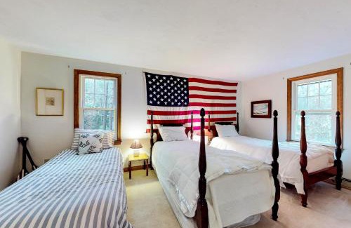 South Dennis House | Skylight Tonight
