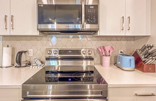 Canmore Apartment | Skyline 102 Mountain View Townhouse-AC-Heated Pool; Hot tub