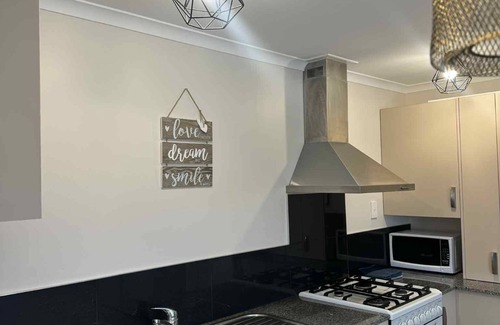 Raglan Apartment | Skyline Apartments Raglan (Lower Apartment)