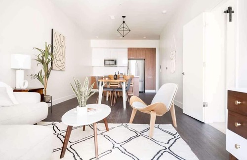 Highland Condo | Skyline Blue Modern Loft | Zuni Lofts