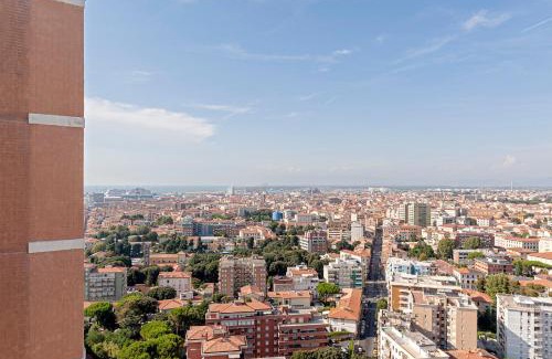 Livorno Apartment | Skyline Michelucci Attico Moderno con Vista