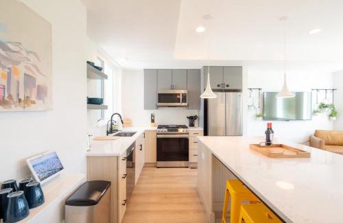 Berkeley House | Skyline Retreat Berkley Sunnyside Views 30 Day Family