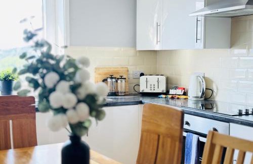 Gorgie Apartment | Skyline View Apartment
