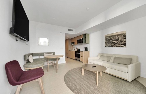 Downtown Miami Condo | Skyline Views | 44th Floor Across Kaseya Center