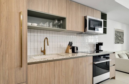 Downtown Miami Condo | Skyline Views | 44th Floor Across Kaseya Center