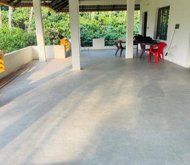 Mudigere House | Skyview Homestay Devaramane Mudigere