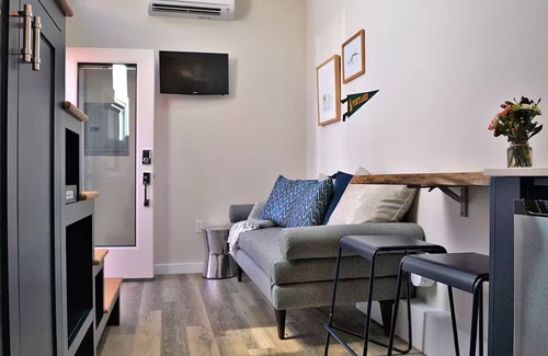 Alphabet Historic District Apartment | Slabtown Village - 3 Tiny houses in NW Portland with AC, WiFi & Free Parking!