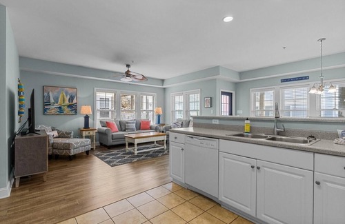 Atlantic Beach Condo | Slack Tide 3 Bedroom Condo by RedAwning
