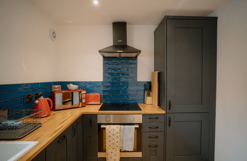 Craiglockhart Apartment | Slateford House 1770 - Outlaws Haven