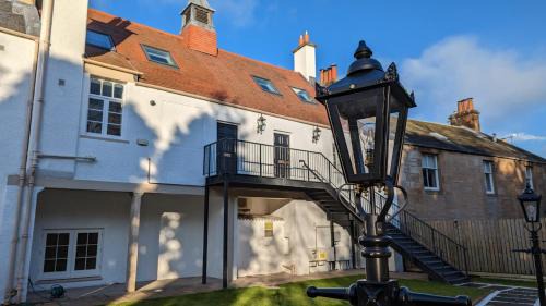 Kingsknowe Apartment | Slateford House 1770 Luxury Aparthotel by The House of Danu