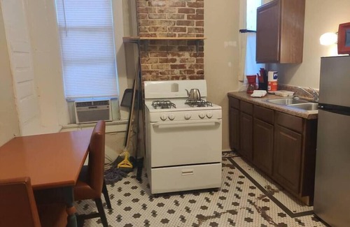 Midtown Apartment | Sledge 2 Adorable One Bedroom