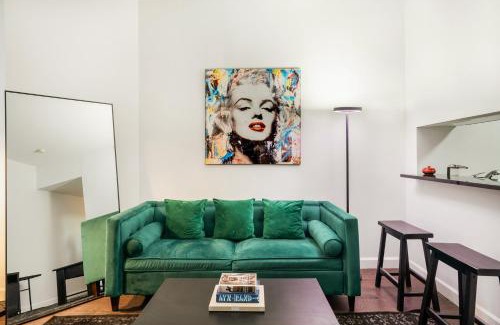 Financial District Apartment | Sleek 1-Bedroom in the Financial Dsitrict