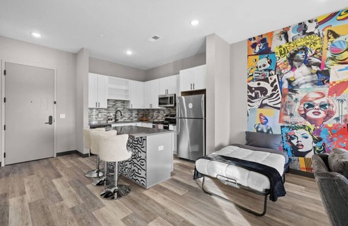 South Nashville Apartment | Sleek 1BR Near Broadway - Comfort & Convenience!