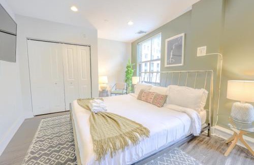 Boston Financial District Apartment | Sleek FIDI Studio Close to Public Transit