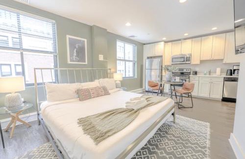 Boston Financial District Apartment | Sleek FIDI Studio Close to Public Transit