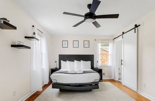 St. Andrews House | Sleek & Stylish 3BR | Pet Friendly | Sleeps 6