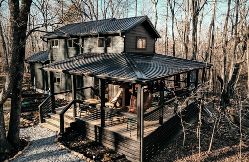 Monteagle Cabin | Sleep Hollow at The Retreat at Sunset Bluff