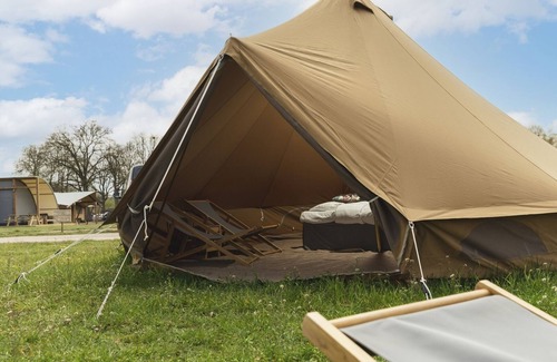 Notter Cabin | Sleep in Mölkes backyard! Enjoy a wonderful festival atmosphere and make use of all our facilities!