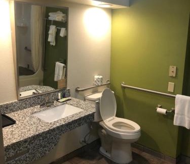 Seven Oaks Hotel | Sleep Inn Columbia