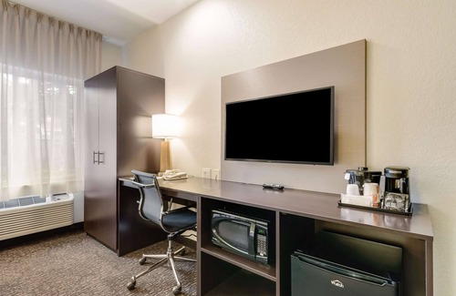 Woodlands Village Hotel | Sleep Inn Flagstaff