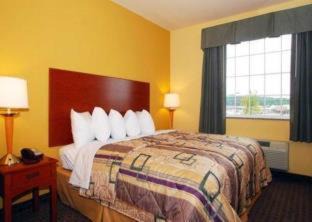Kennesaw Hotel | Sleep Inn & Suites At Kennesaw State University